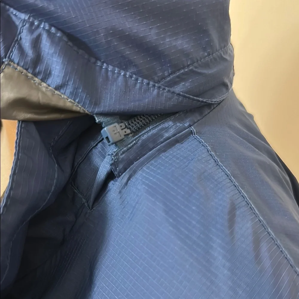 Eddie‎ Bauer Weather Edge Blue Men's Raincoat